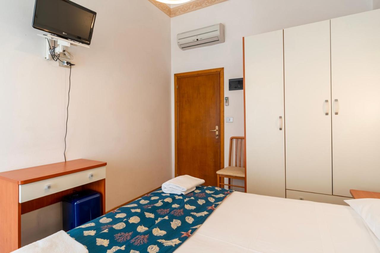 Hotel Milanese Rimini Esterno foto