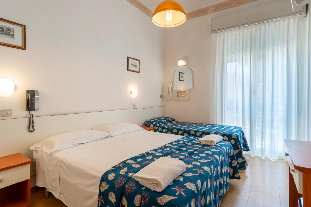 Hotel Milanese Rimini Esterno foto