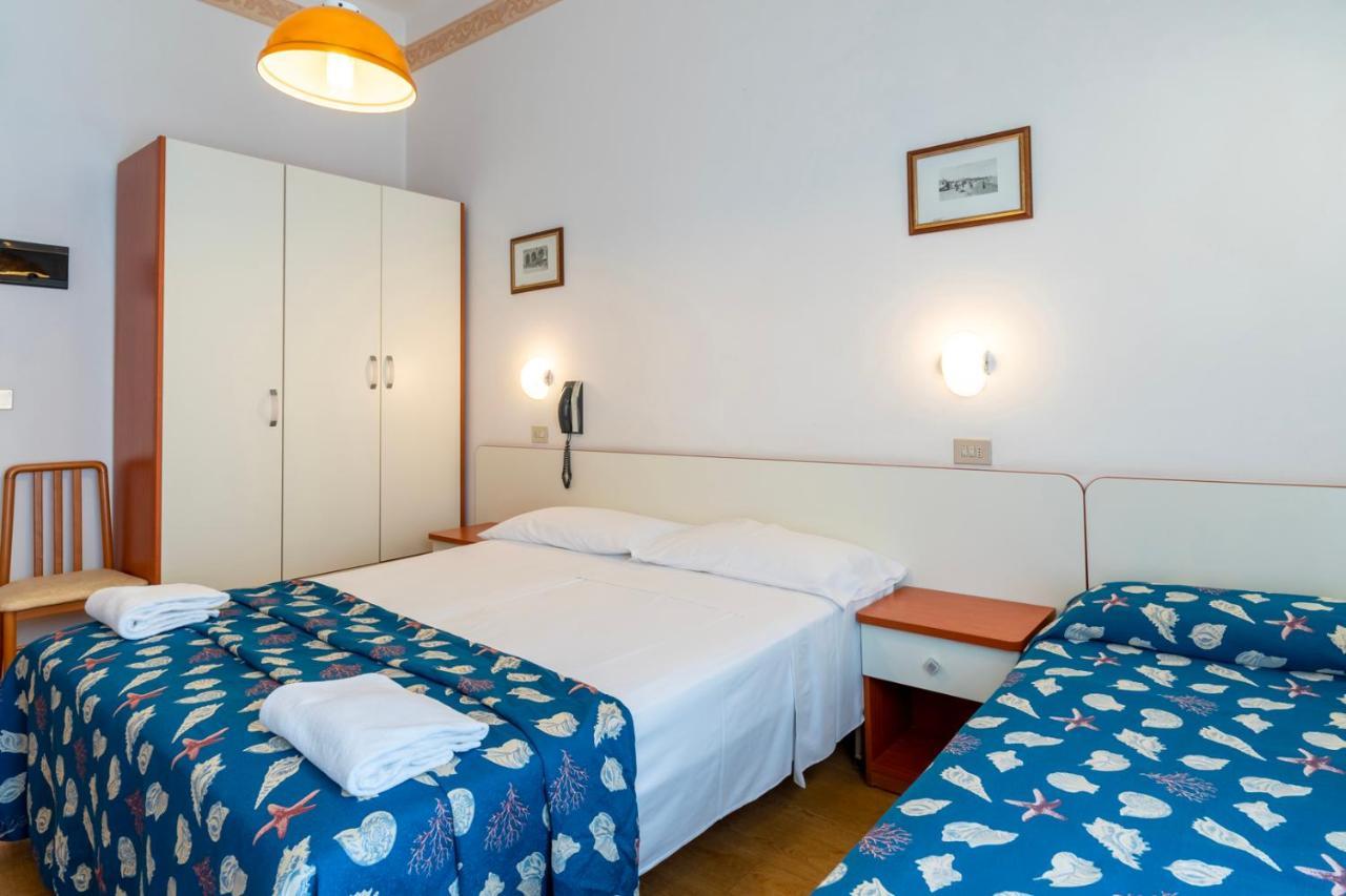 Hotel Milanese Rimini Esterno foto