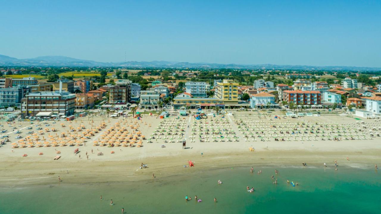 Hotel Milanese Rimini Esterno foto