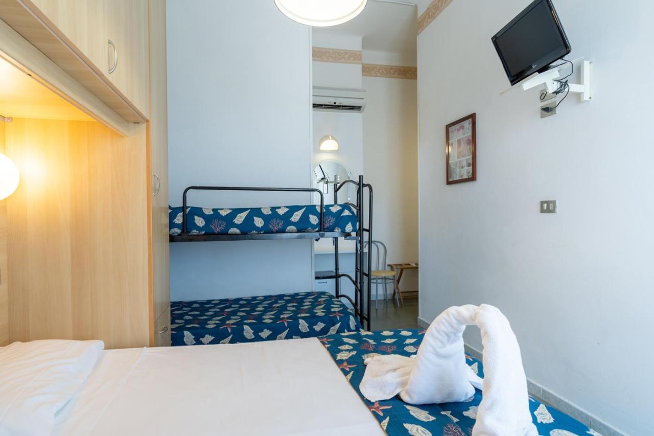Hotel Milanese Rimini Esterno foto