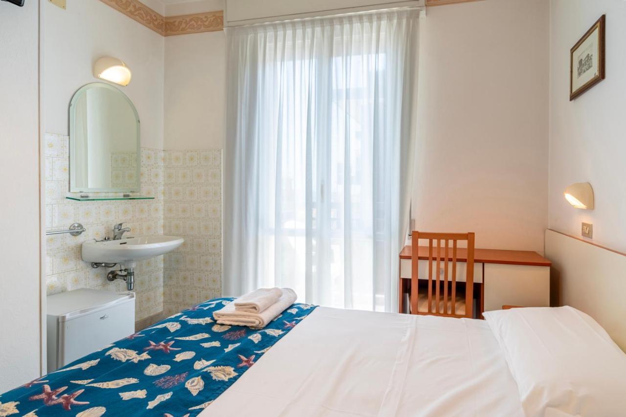 Hotel Milanese Rimini Esterno foto