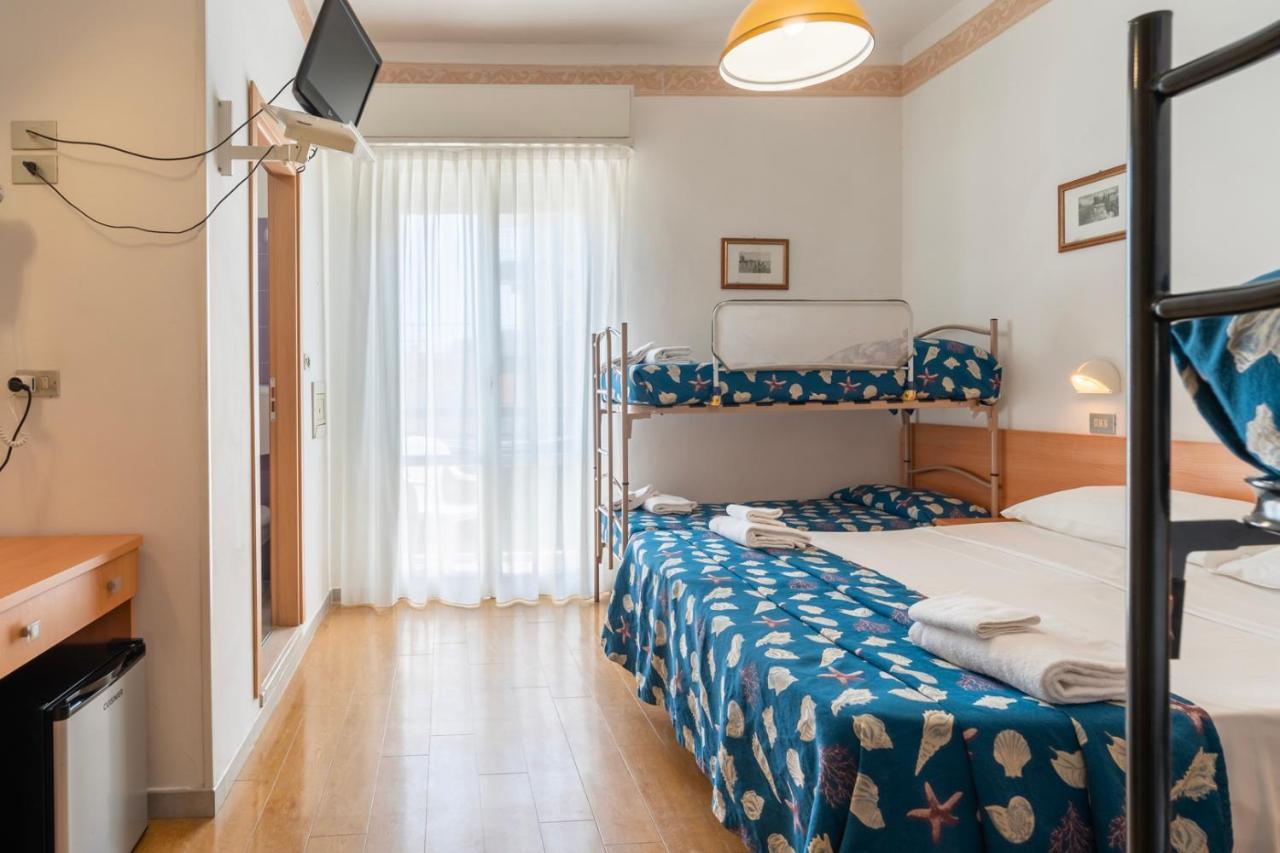 Hotel Milanese Rimini Esterno foto