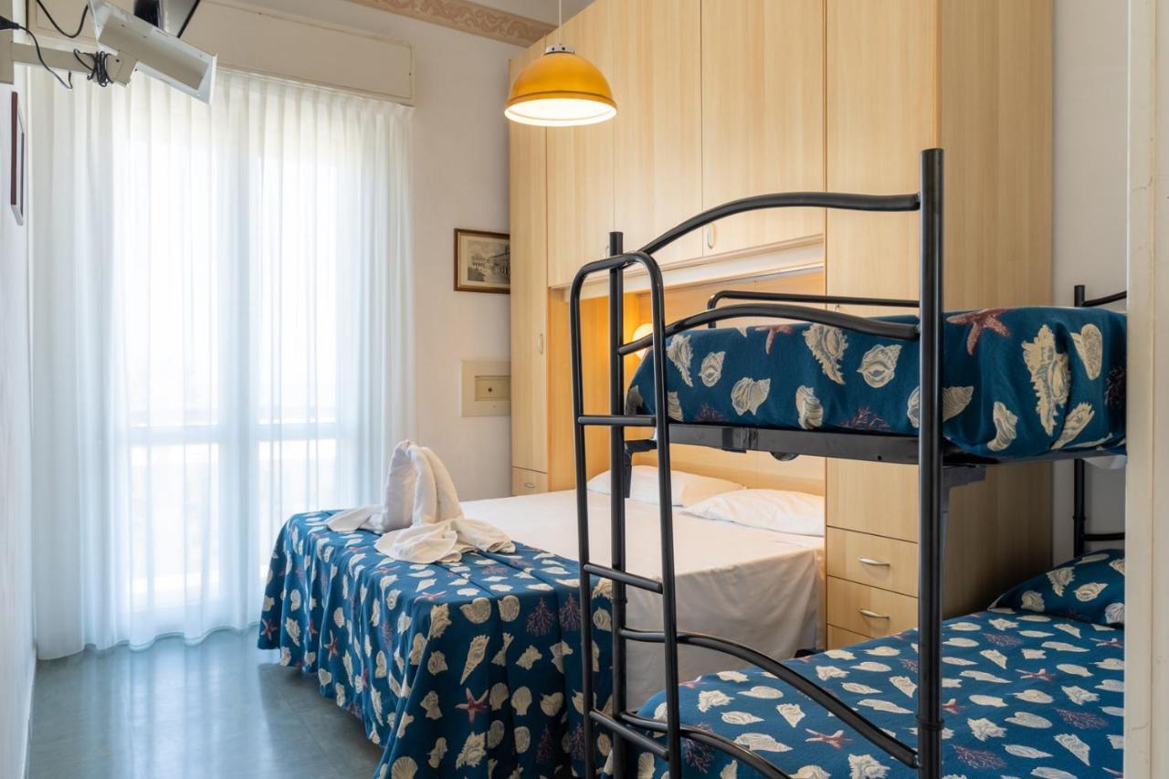 Hotel Milanese Rimini Esterno foto