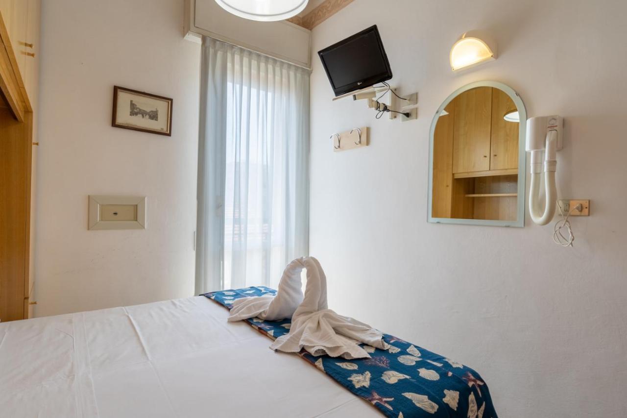 Hotel Milanese Rimini Esterno foto
