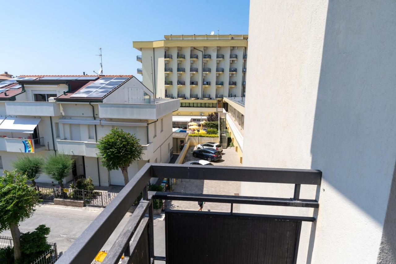 Hotel Milanese Rimini Esterno foto