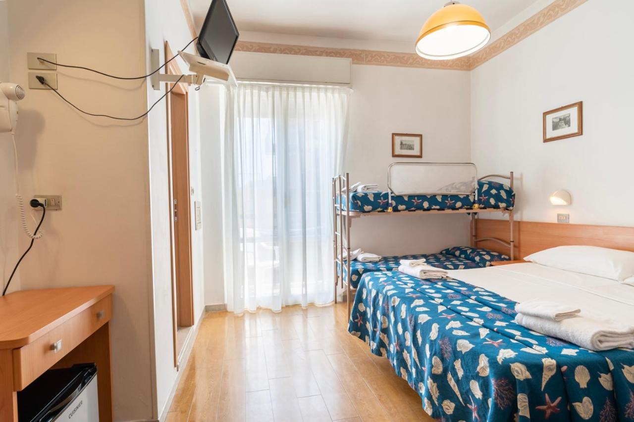 Hotel Milanese Rimini Esterno foto