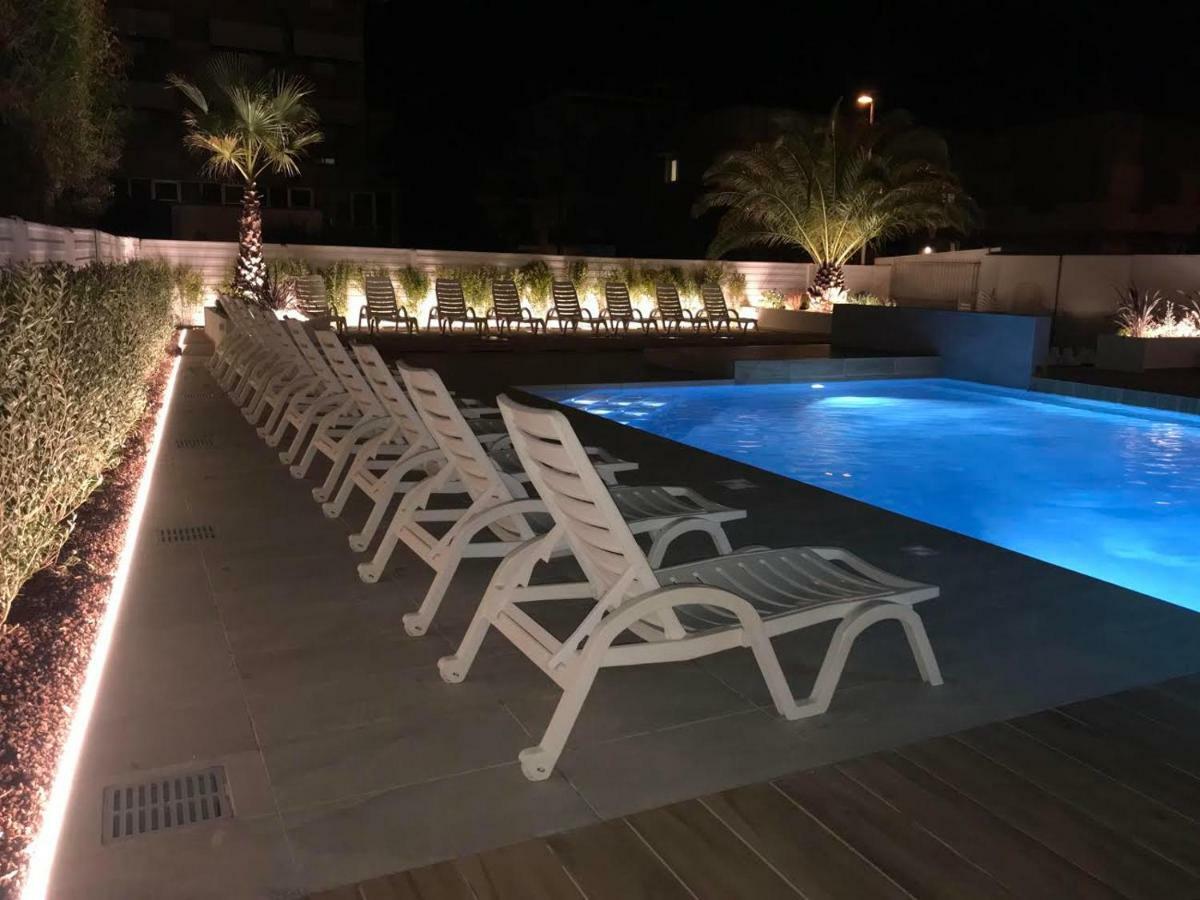 Hotel Milanese Rimini Esterno foto